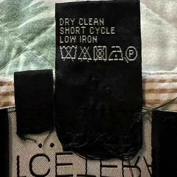 Etcetera Women’s size 10 cream and tan 2 button seersucker blazer. Great fit! - Picture 10 of 10